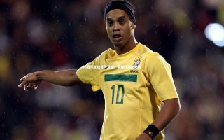 开云官网入口：iG冠军皮肤首秀直播，荣耀时刻全记录